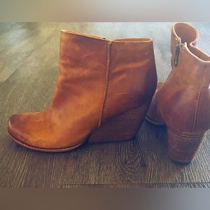 Kork Ease Booties